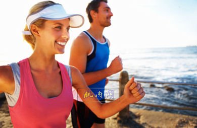 caucasian_couple_running